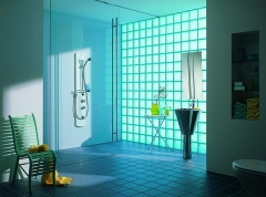 Bloques de vidrio, una solución para ganar luz en los pequeños espacios